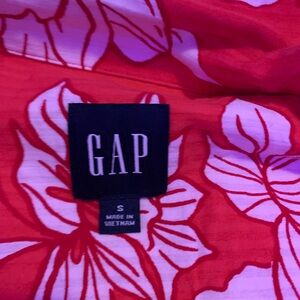 Hawaiian men’s small button up shirt